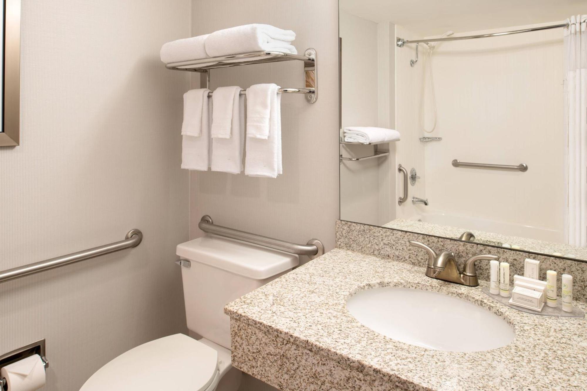Hotel Courtyard By Marriott Portland Airport Zewnętrze zdjęcie